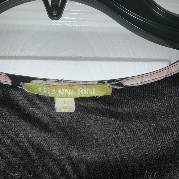 Wrap Dress - Picture 4 of 4